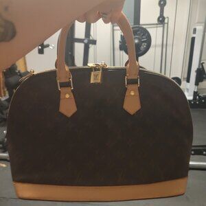 Vintage monogrammed hand bag